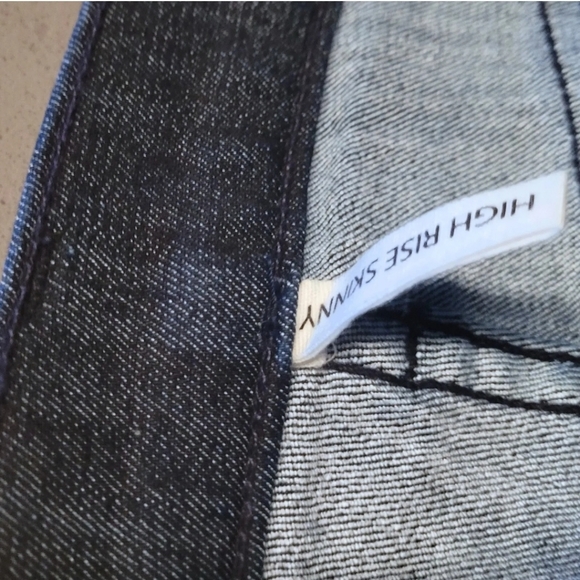 Like New Rag & Bone High Rise Skinny 27 Jeans Flattering Style 17598 - Picture 5 of 5